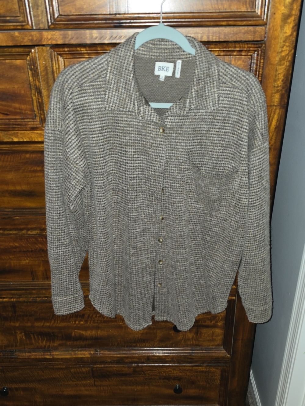 BKE Womens Boyfriend Fit Sz Small!. Fits Like A Medium! Great Condition!